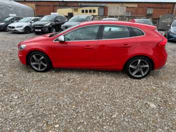 Used Volvo V40 2014 for sale - 74167500: Photo