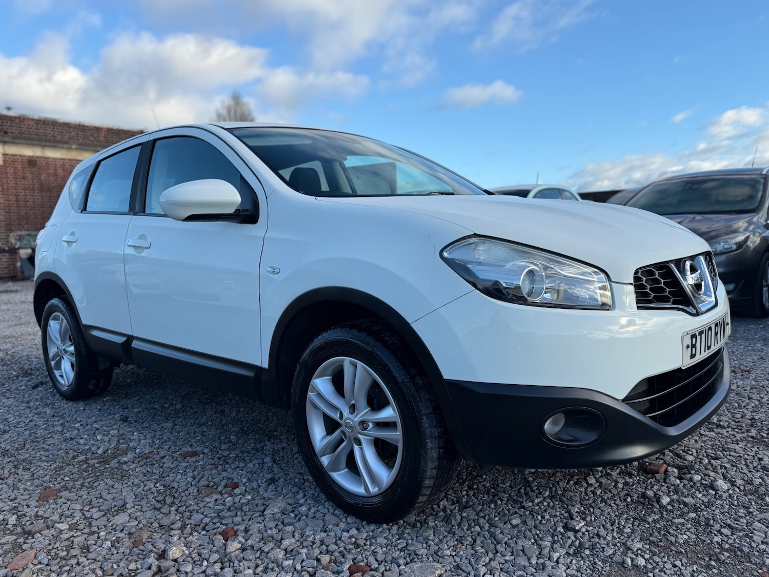 Used Nissan Qashqai 2010 for sale - 76935497: Photo 2