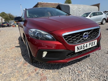 Used Volvo V40 2014 for sale - 75558930: Photo