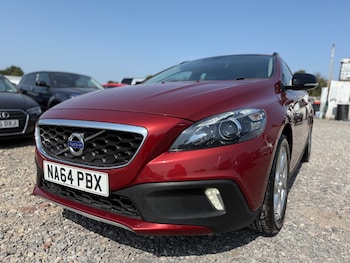Used Volvo V40 2014 for sale - 75558930: Photo
