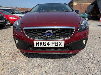 Used Volvo V40 2014 for sale - 75558930: Photo