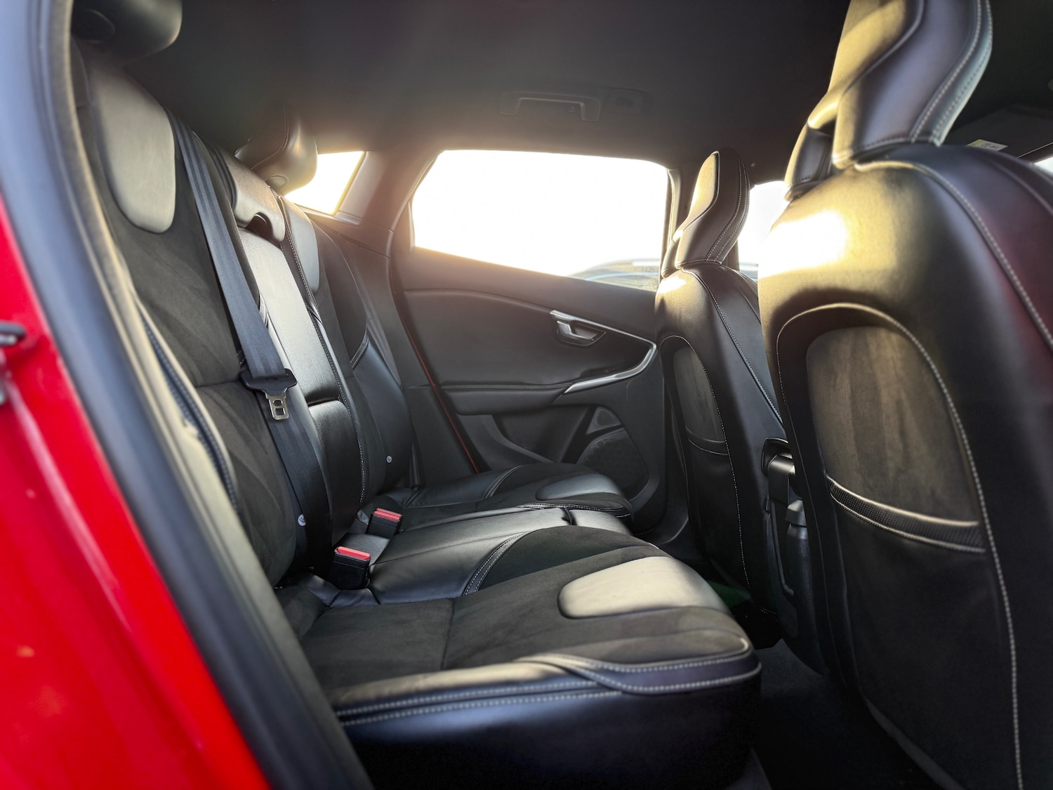 Used Volvo V40 2016 for sale - 76893659: Photo 17