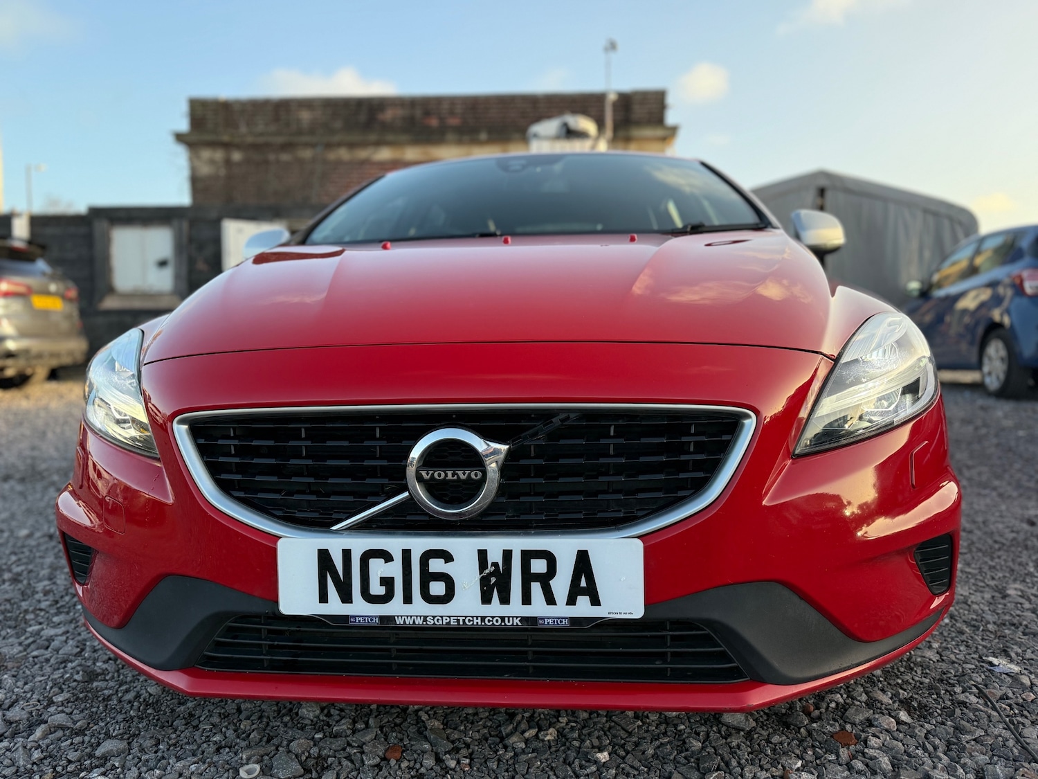 Used Volvo V40 2016 for sale - 76893659: Photo 2