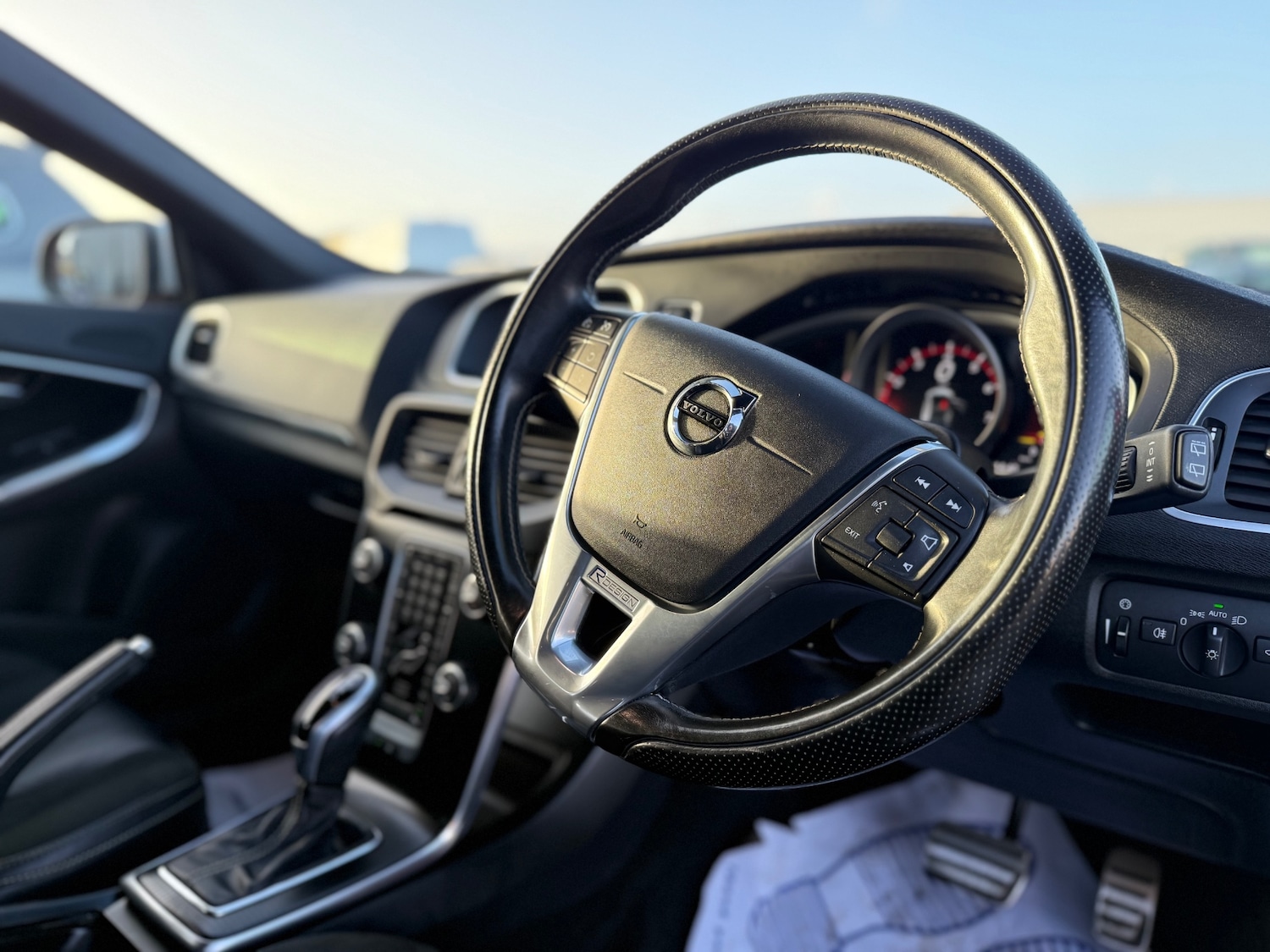 Used Volvo V40 2016 for sale - 76893659: Photo 23