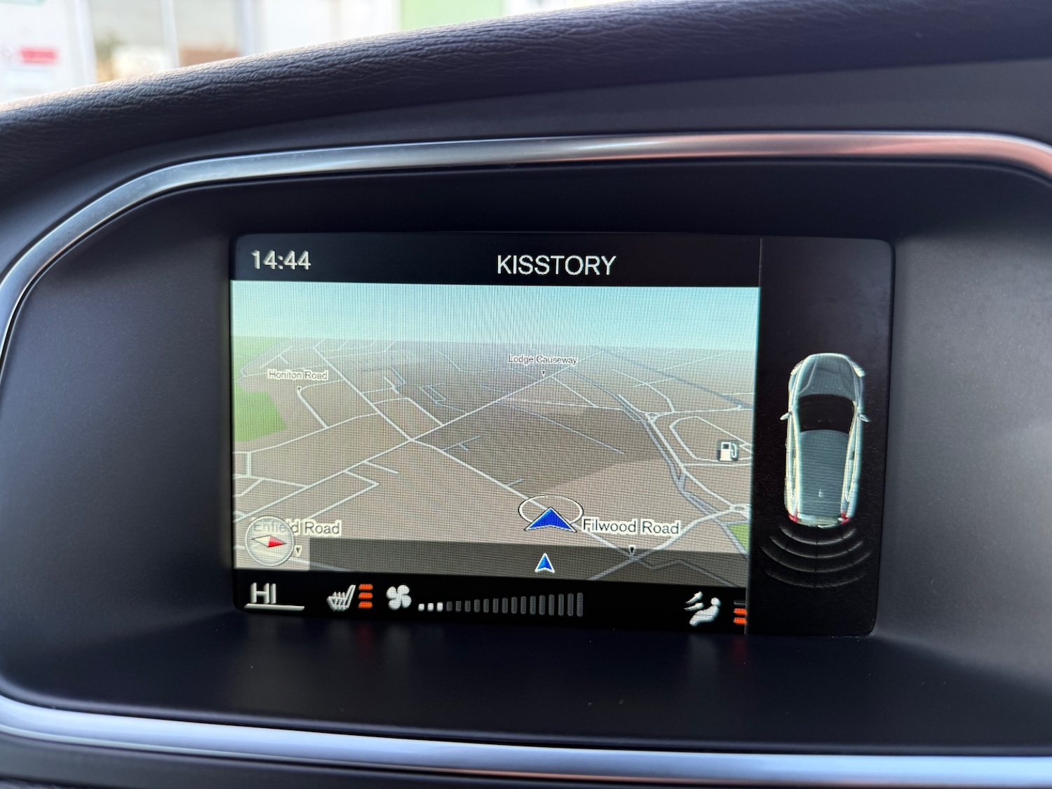 Used Volvo V40 2016 for sale - 76893659: Photo 32