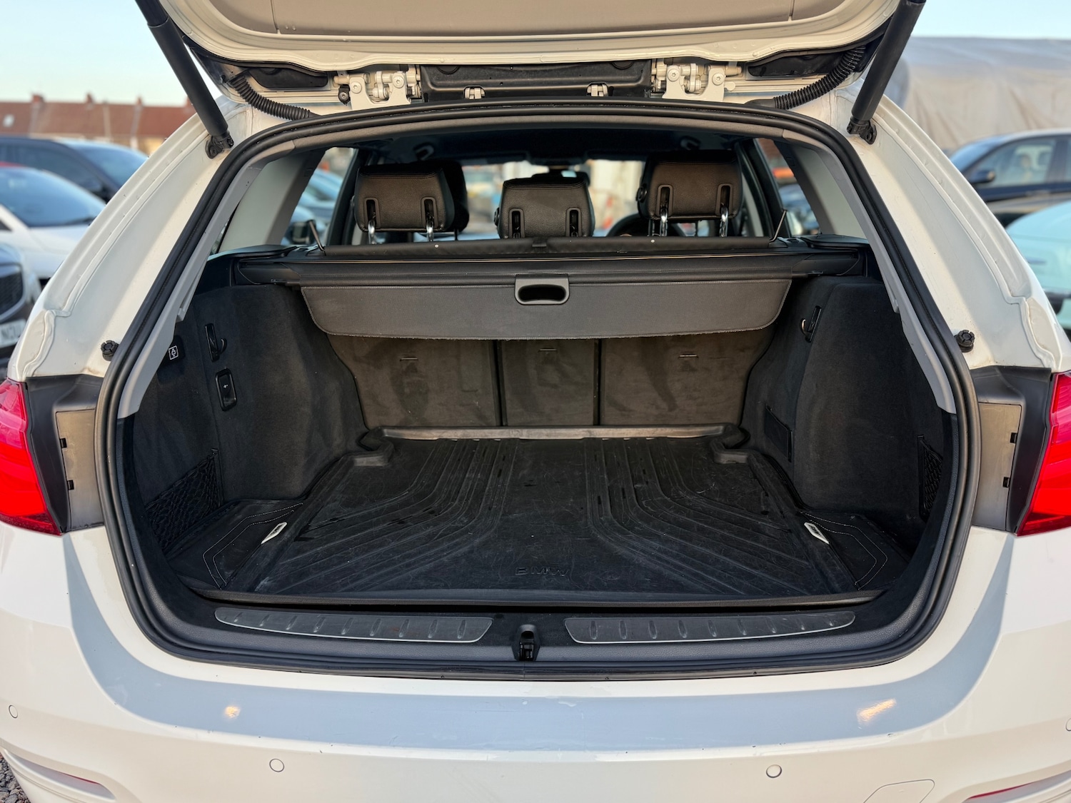 Used BMW 3 Series 2015 for sale - 76834988: Photo 12