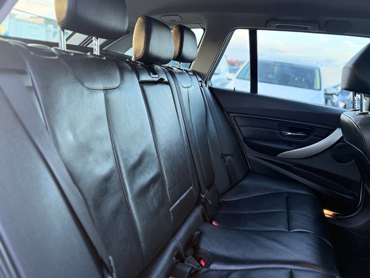 Used BMW 3 Series 2015 for sale - 76834988: Photo 32