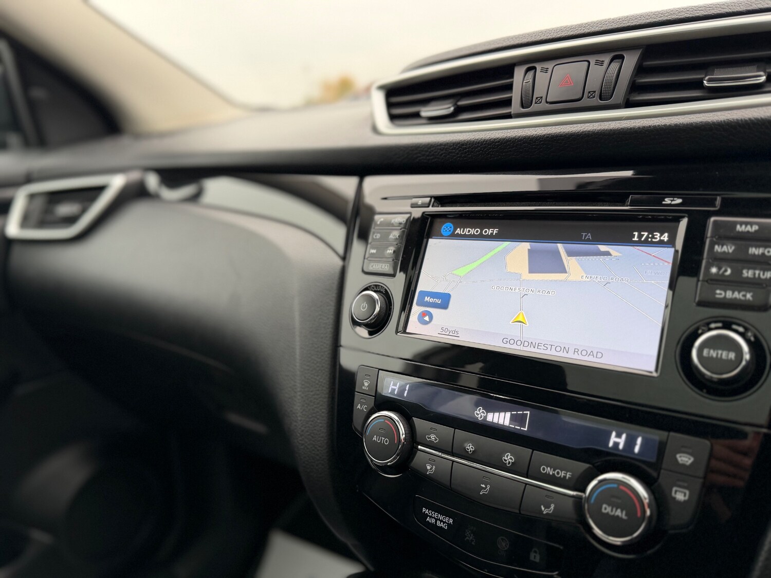 Used Nissan Qashqai 2015 for sale - 76274346: Photo 12