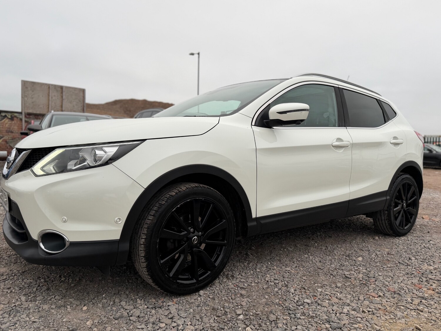 Used Nissan Qashqai 2015 for sale - 76274346: Photo 4