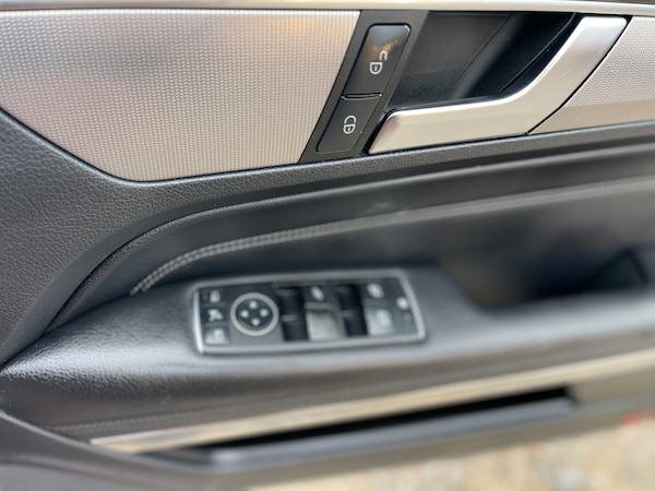 Used Mercedes-Benz E-Class 2014 for sale - 75409908: Photo 23
