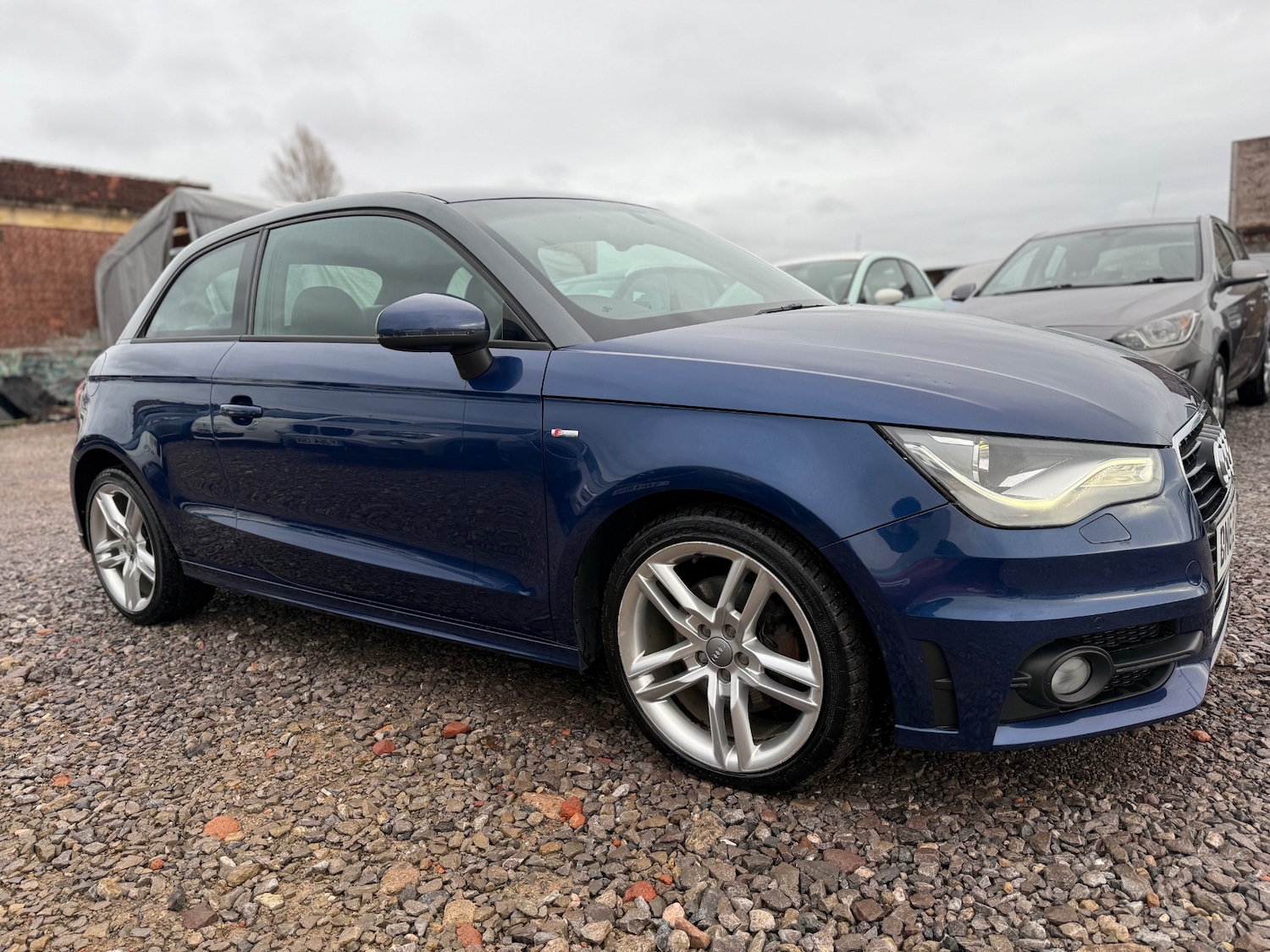Used Audi A1 2012 for sale - 76984228: Photo 2