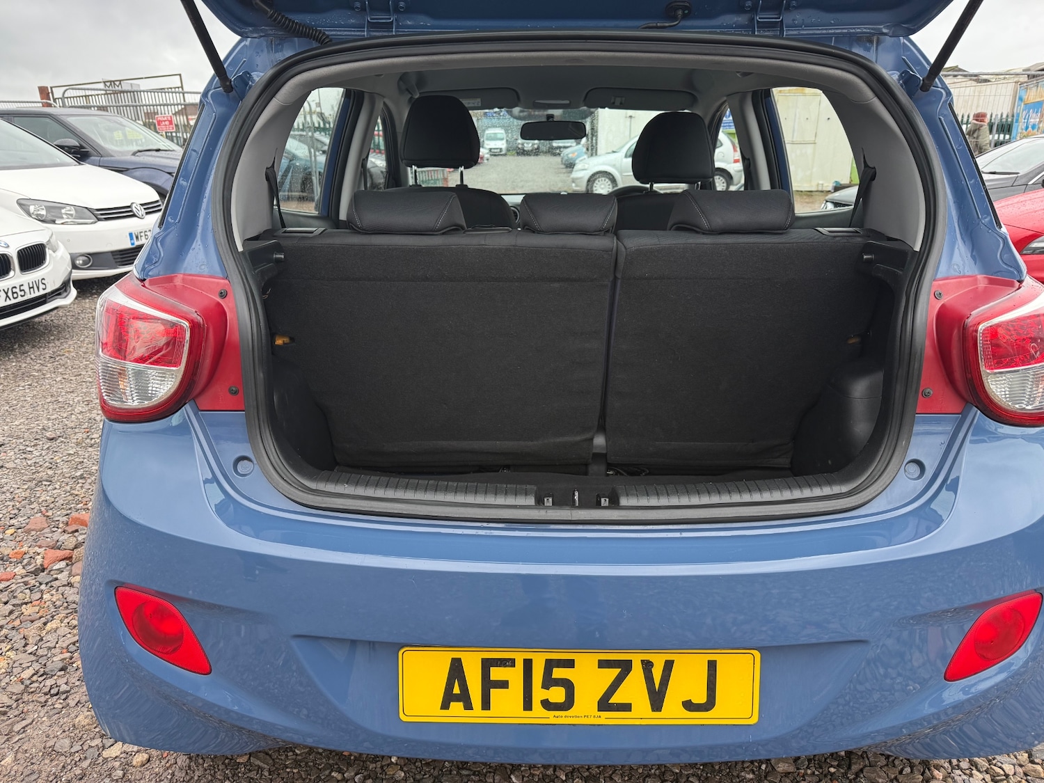 Used Hyundai i10 2015 for sale - 76984207: Photo 15