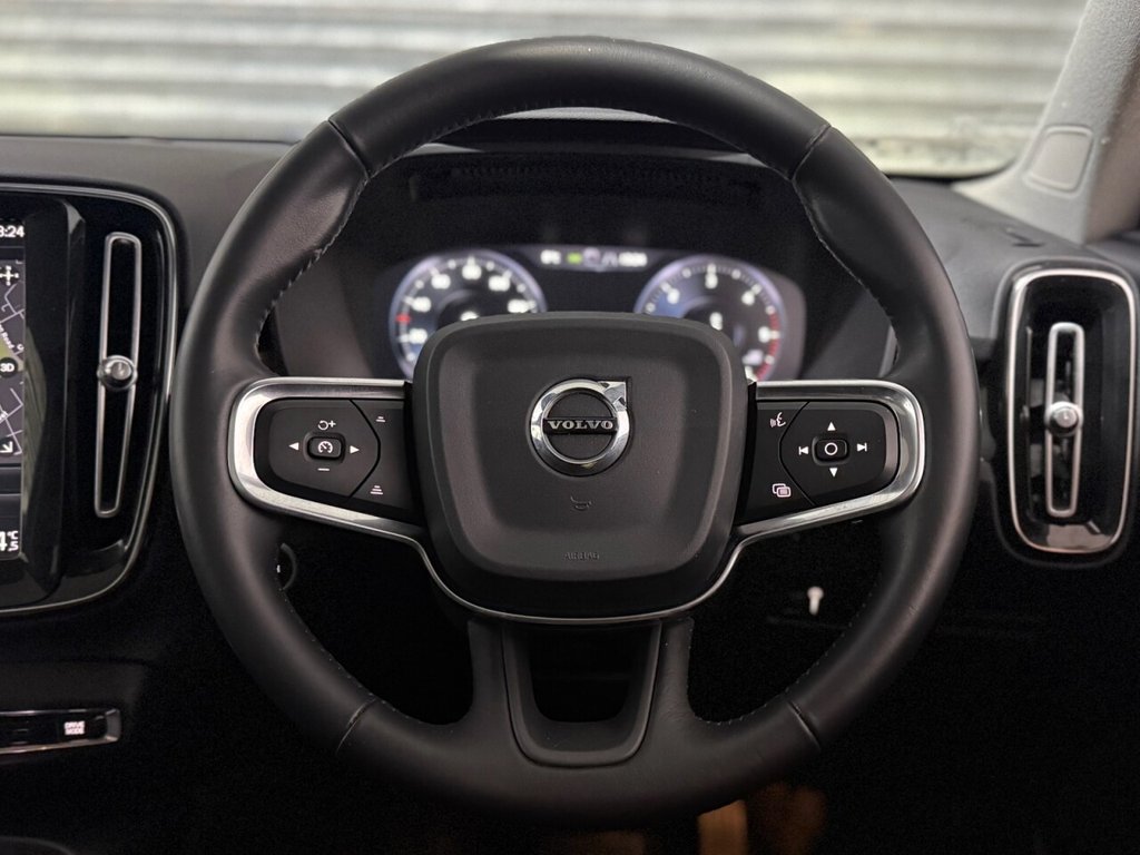 Used Volvo XC40 2018 for sale - 77218598: Photo 16