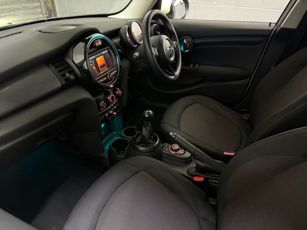 Used MINI Hatch 2020 for sale - 77263742: Photo 2