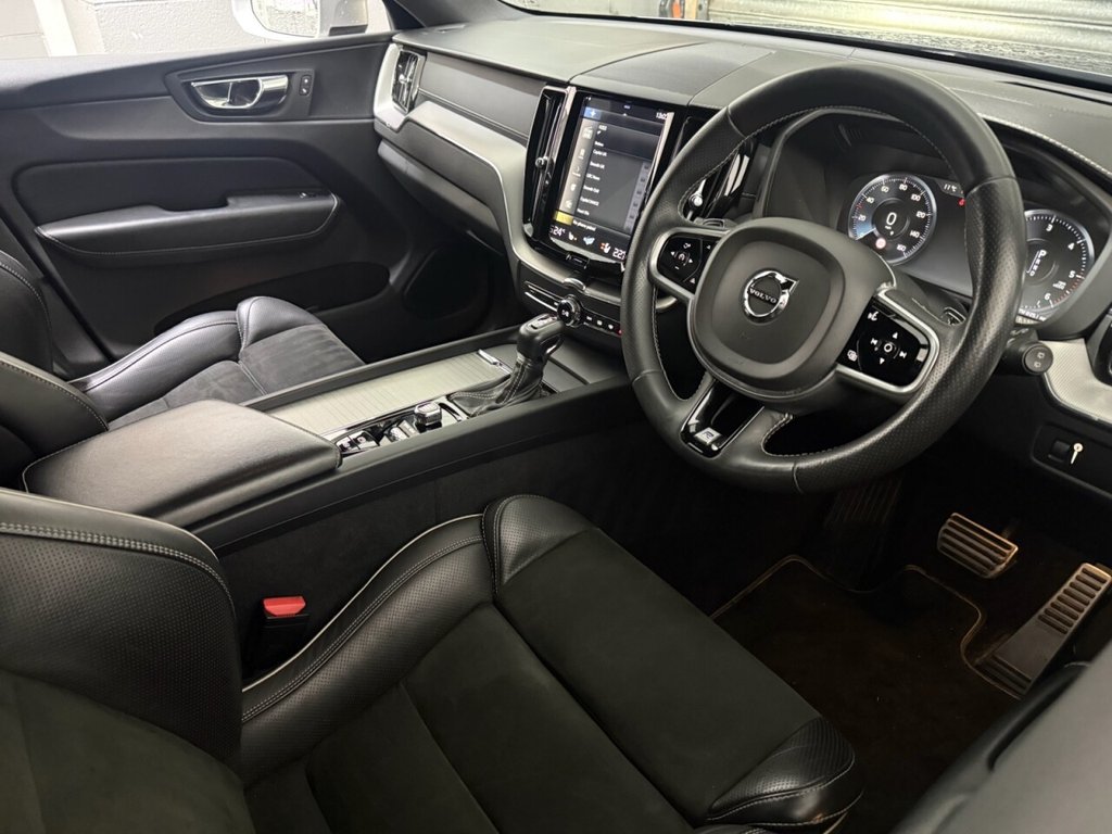 Used Volvo XC60 2018 for sale - 76883344: Photo 11