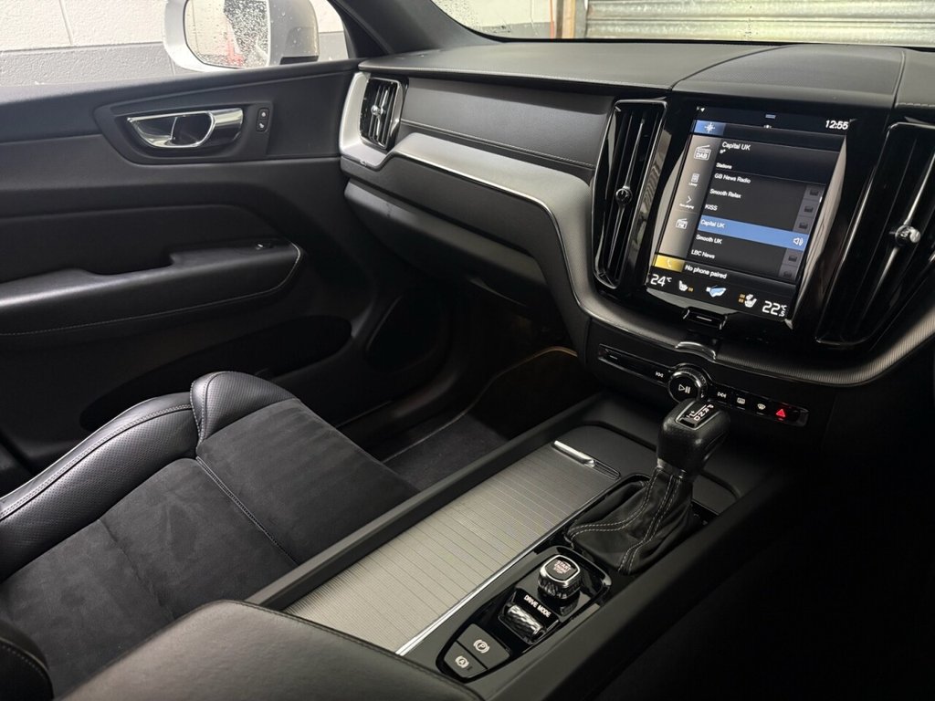 Used Volvo XC60 2018 for sale - 76883344: Photo 13