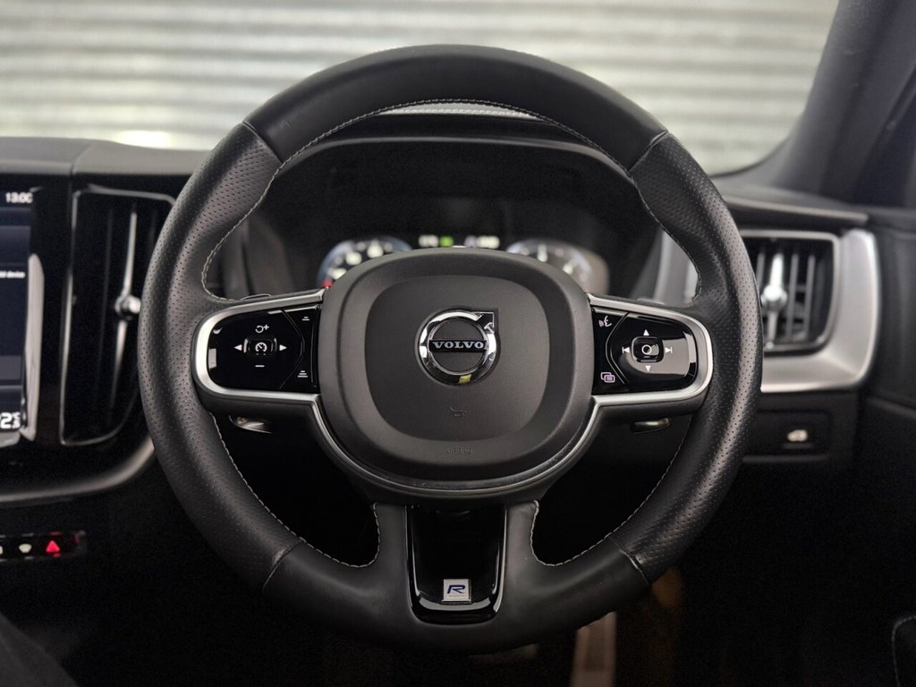 Used Volvo XC60 2018 for sale - 76883344: Photo 16