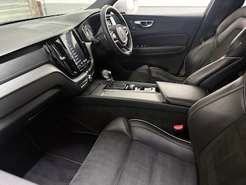 2018 (68) - 2.0 D4 R DESIGN Pro 5dr AWD Geartronic