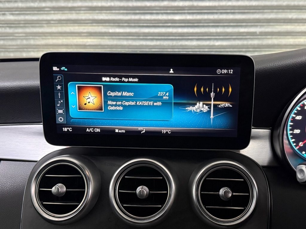 Used Mercedes-Benz C Class 2020 for sale - 76883148: Photo 21