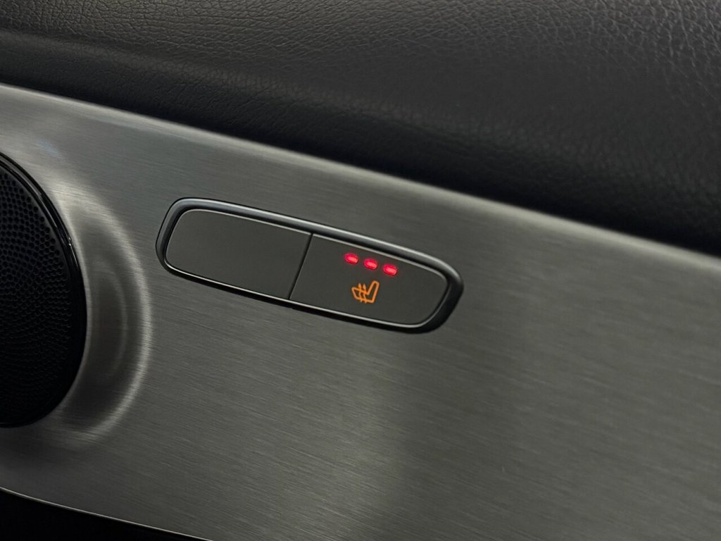 Used Mercedes-Benz C Class 2020 for sale - 76883148: Photo 4