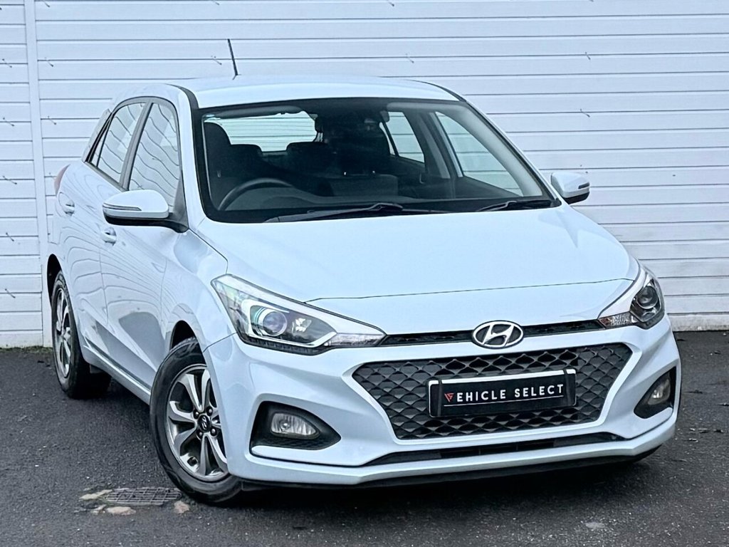 Used Hyundai i20 2020 for sale - 77307407: Photo 1