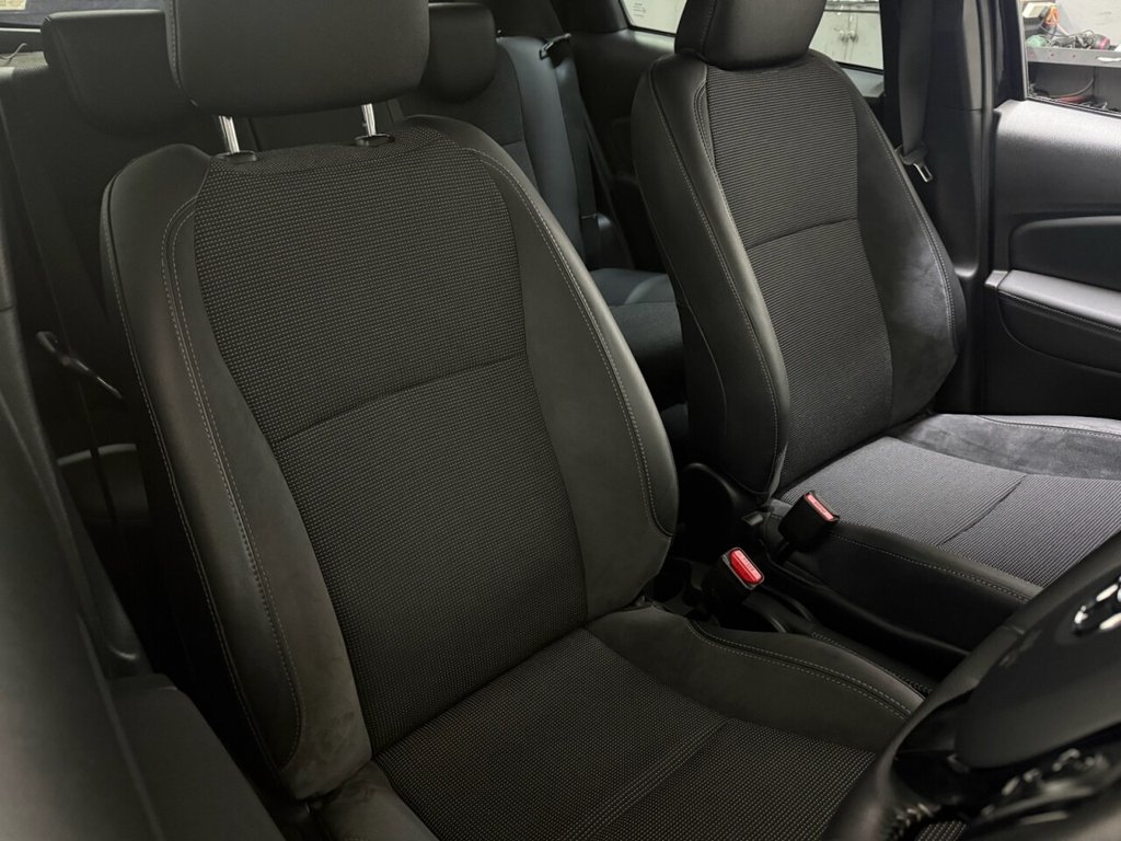 Used Toyota Yaris 2019 for sale - 76883136: Photo 11