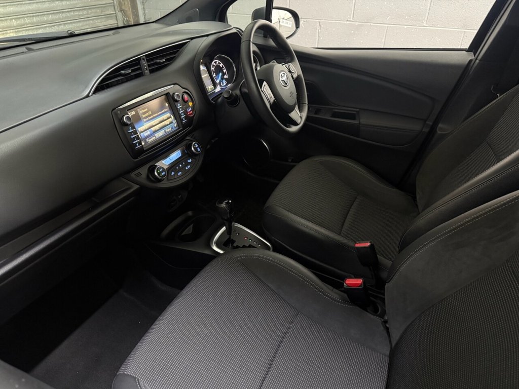 Used Toyota Yaris 2019 for sale - 76883136: Photo 14