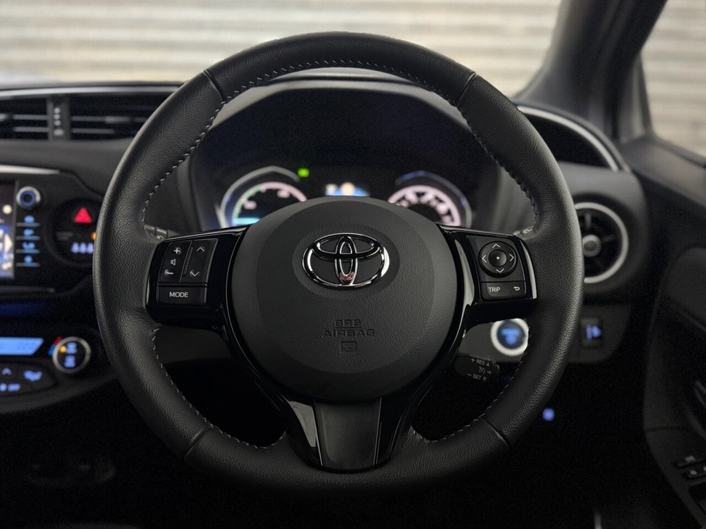 Used Toyota Yaris 2019 for sale - 76883136: Photo 15