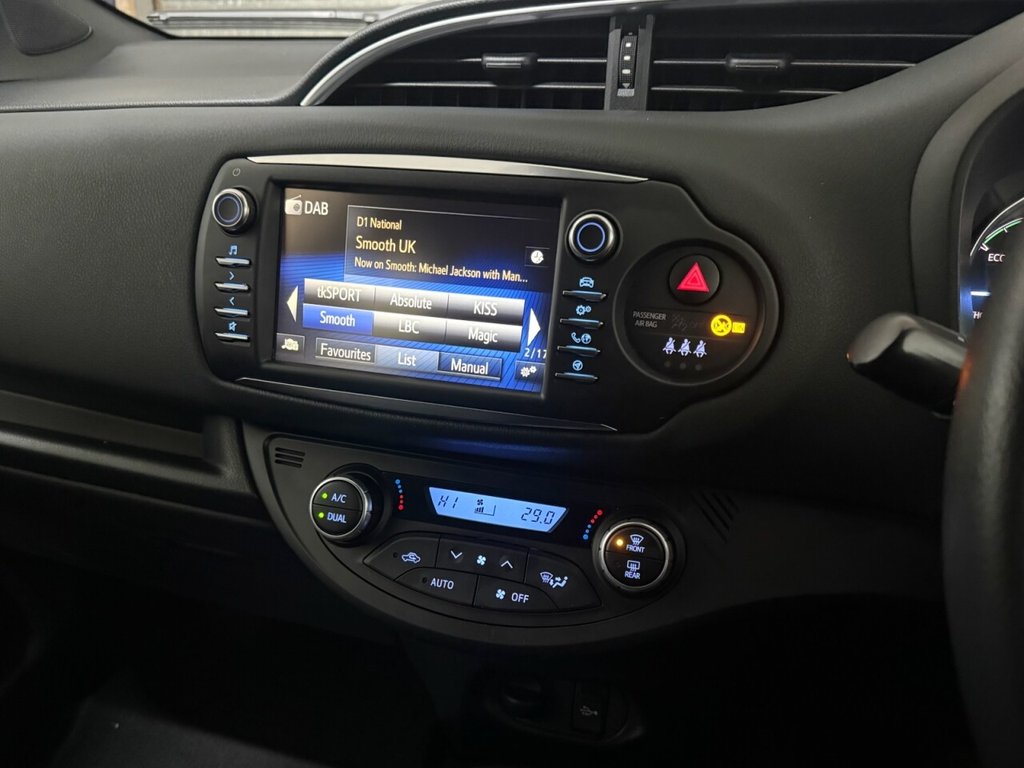 Used Toyota Yaris 2019 for sale - 76883136: Photo 19