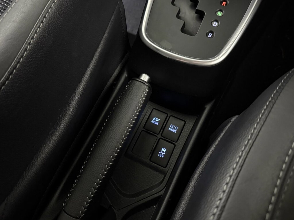 Used Toyota Yaris 2019 for sale - 76883136: Photo 22