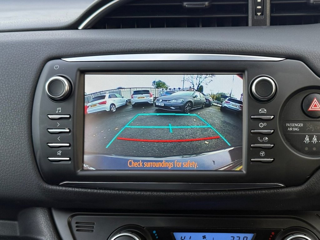 Used Toyota Yaris 2019 for sale - 76883136: Photo 3