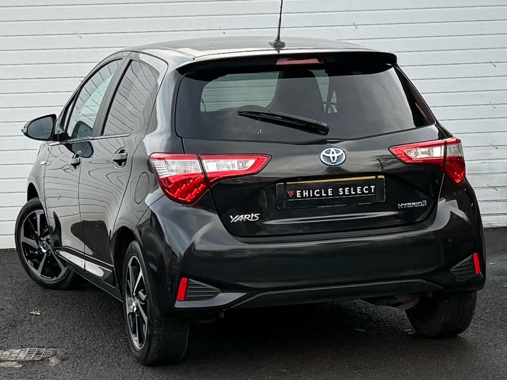 Used Toyota Yaris 2019 for sale - 76883136: Photo 7