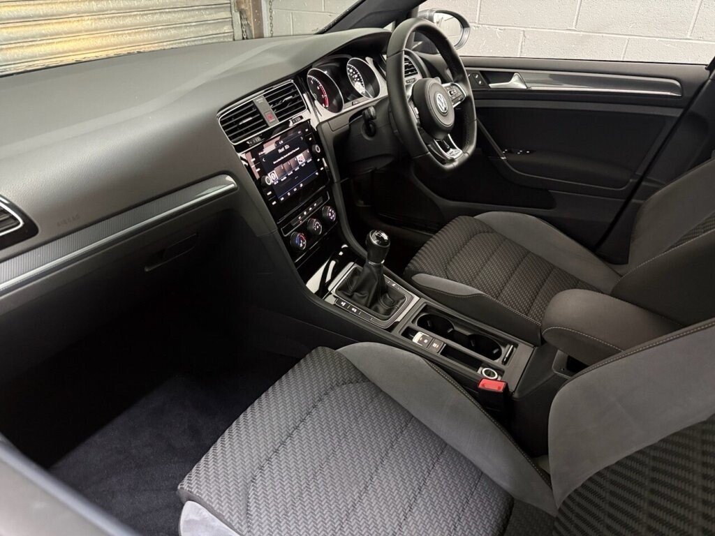 Used Volkswagen Golf 2017 for sale - 77027152: Photo 14