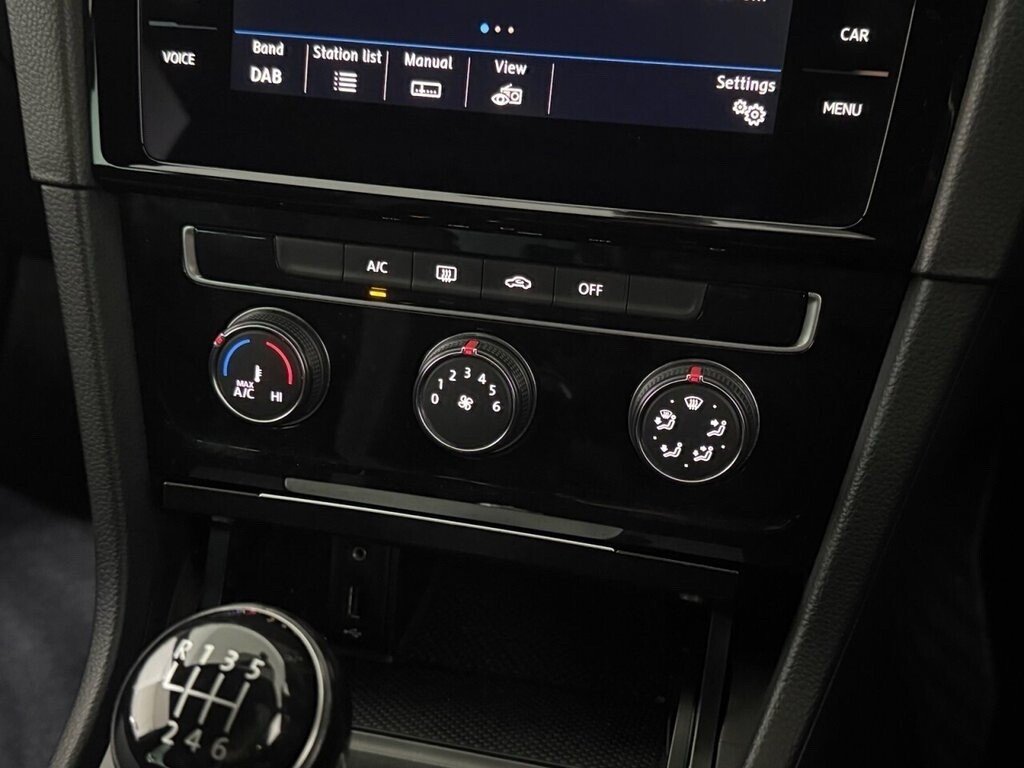 Used Volkswagen Golf 2017 for sale - 77027152: Photo 20