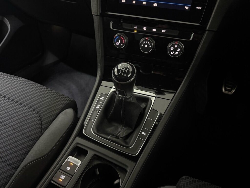 Used Volkswagen Golf 2017 for sale - 77027152: Photo 22