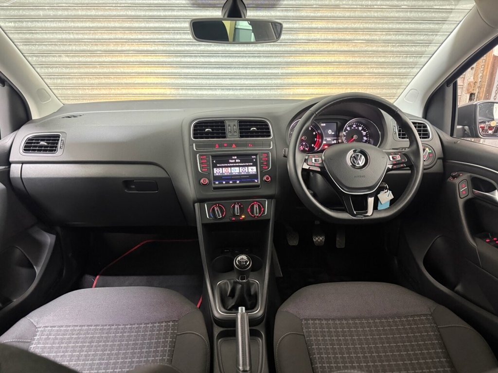 Used Volkswagen Polo 2017 for sale - 76883094: Photo 6