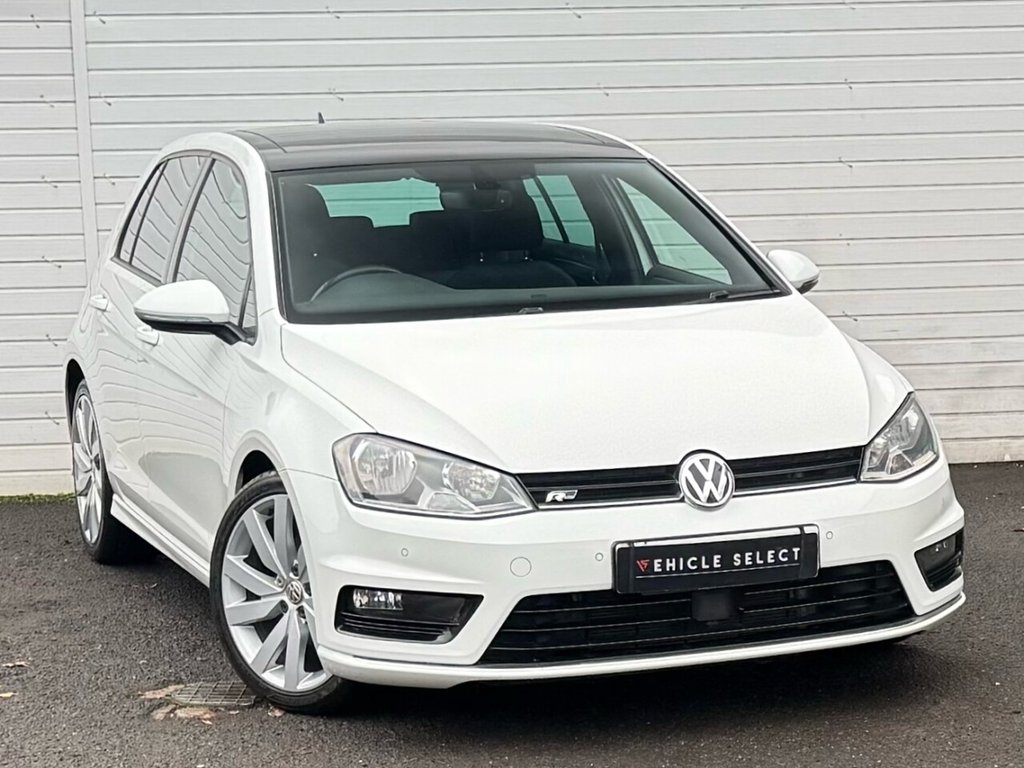 Used Volkswagen Golf 2017 for sale - 76883105: Photo 1