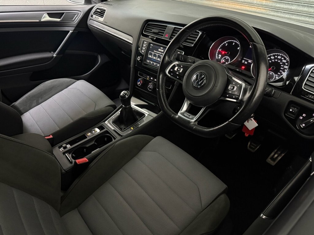 Used Volkswagen Golf 2017 for sale - 76883105: Photo 12