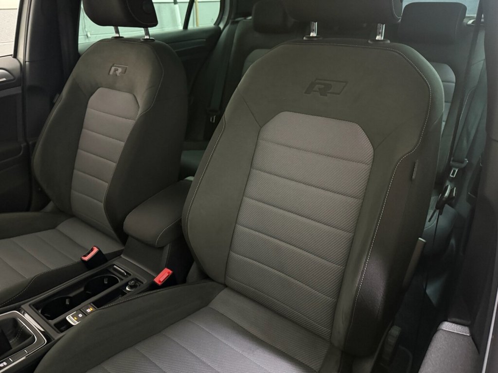 Used Volkswagen Golf 2017 for sale - 76883105: Photo 15