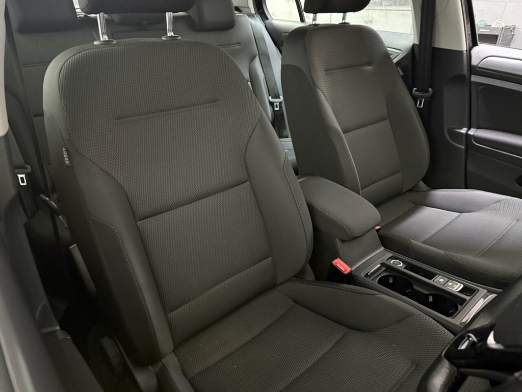 Used Volkswagen Golf 2017 for sale - 76883064: Photo 12