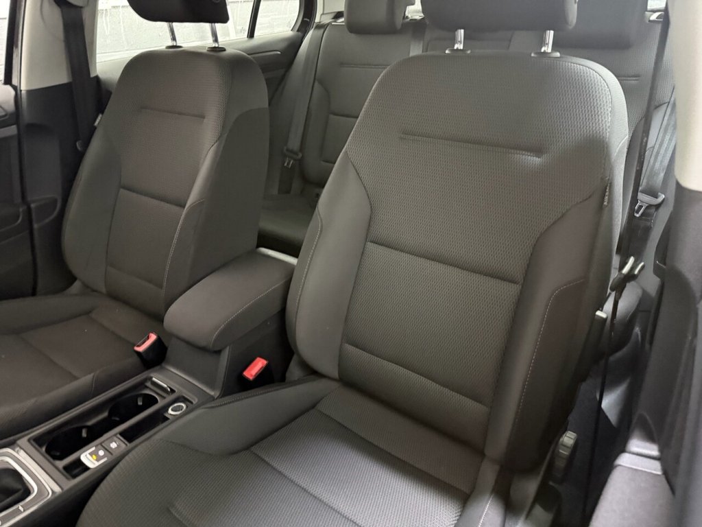 Used Volkswagen Golf 2017 for sale - 76883064: Photo 14