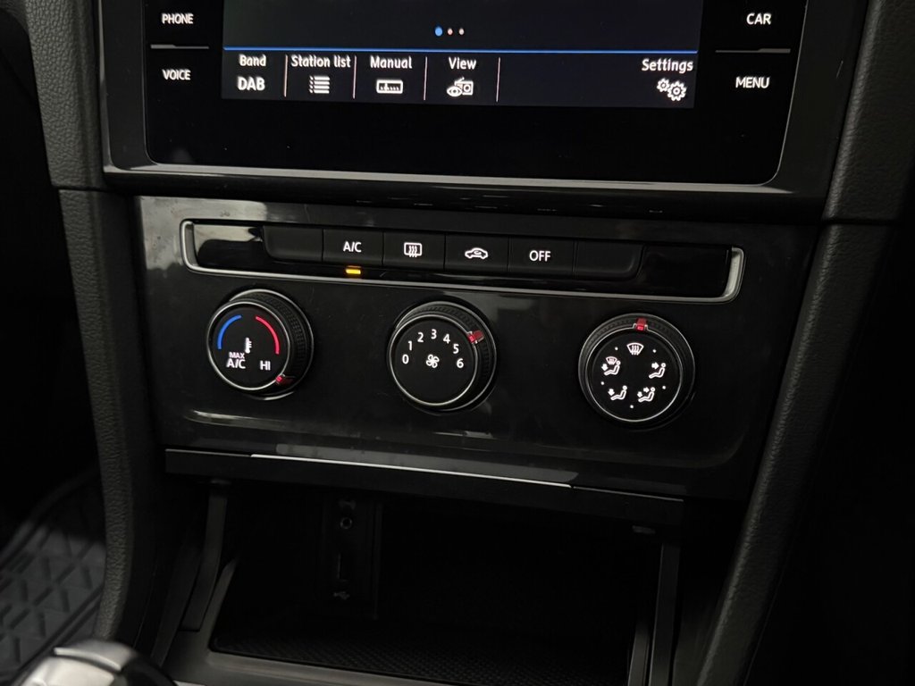 Used Volkswagen Golf 2017 for sale - 76883064: Photo 22