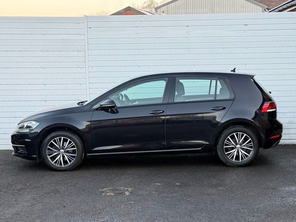 Used Volkswagen Golf 2017 for sale - 76883064: Photo 7