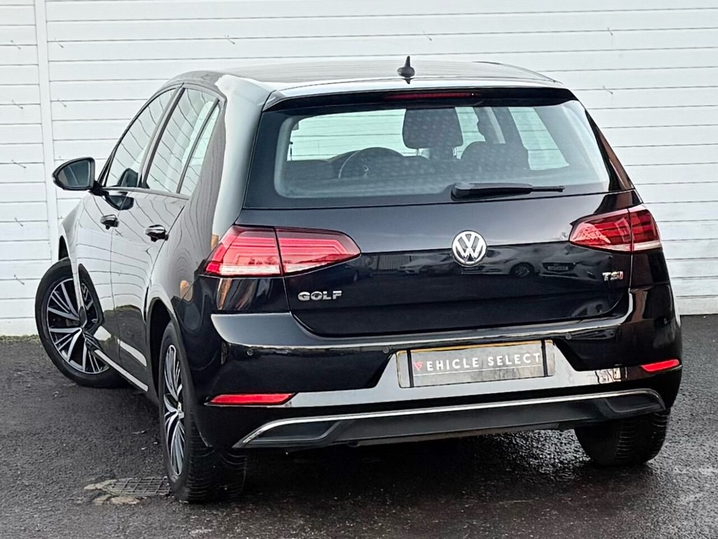 Used Volkswagen Golf 2017 for sale - 76883064: Photo 8