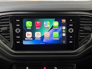 Used Volkswagen T-Roc 2019 for sale - 77341221: Photo