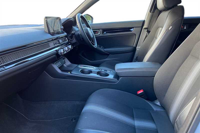 Used Honda Civic 2023 for sale - 76487607: Photo 2