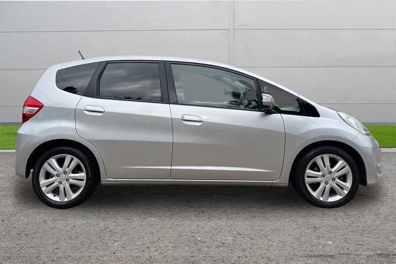 Used Honda Jazz 2013 for sale - 76351048: Photo 5