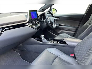 Used Toyota C-HR  for sale - 75591392: Photo