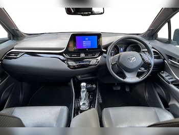 Used Toyota C-HR  for sale - 75591392: Photo
