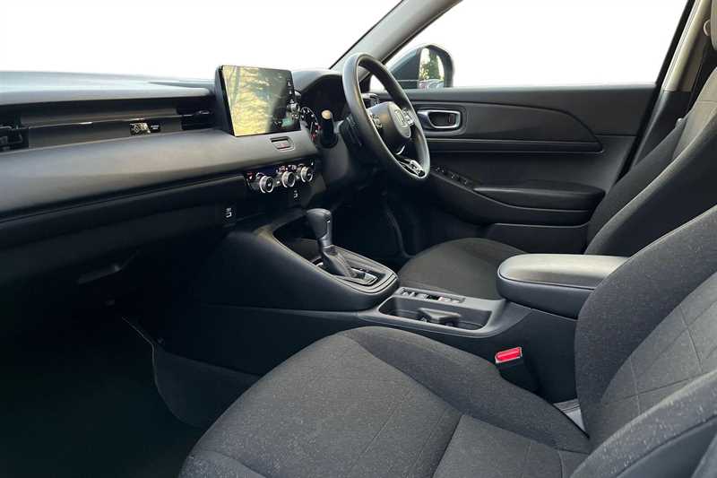 Used Honda HR-V 2022 for sale - 76937742: Photo 2